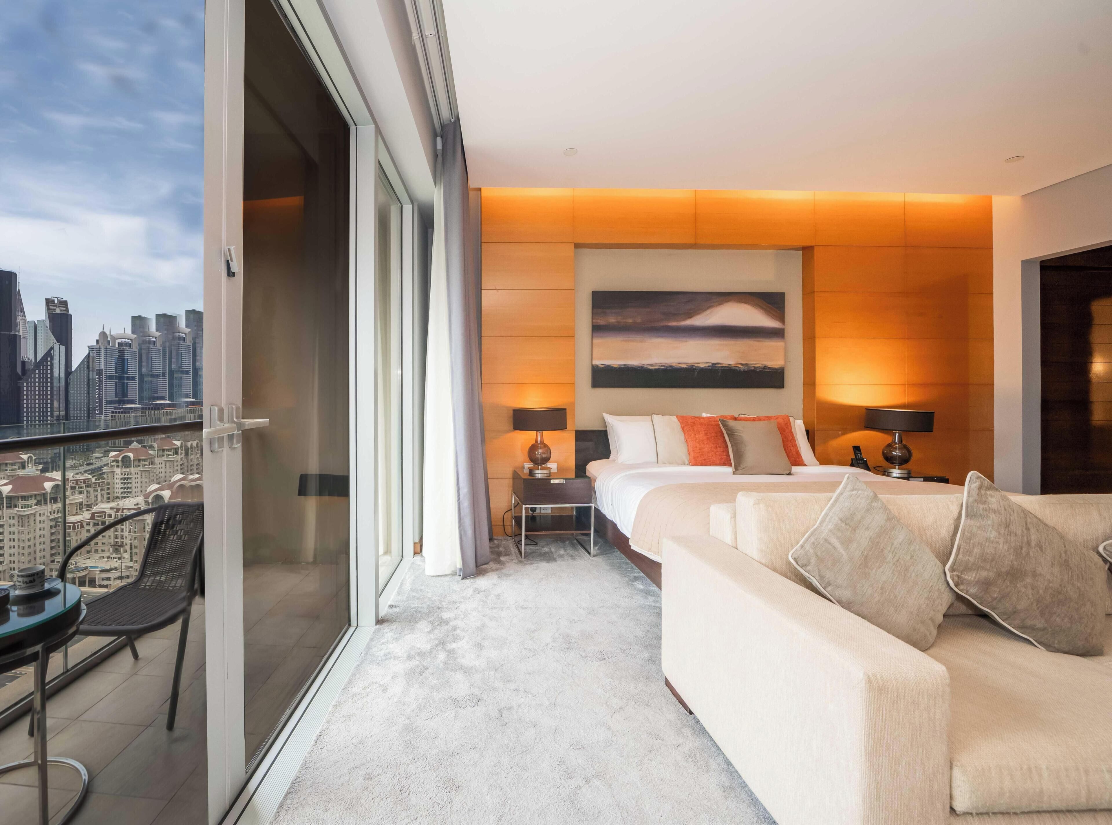 Bright and Breezy Studio | Balcony