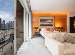 Bright and Breezy Studio | Balcony