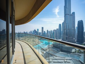 Exclusive 3BR with Burj & Fountain View | วิวจากที่พัก