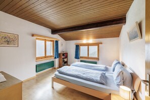 4 sovrum, gratis wi-fi och sängkläder