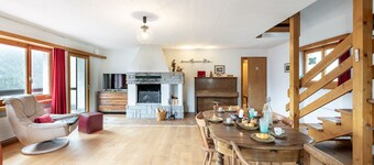 Chasa Moffa: Spacious 5.5-room flat in Vnà with panoramic views and private sauna