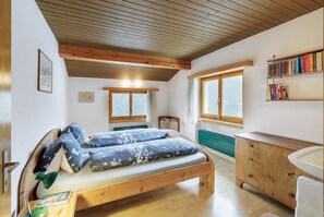 4 chambres, Wi-Fi gratuit, draps fournis