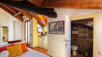 Studio Ville, balcon, vue ville