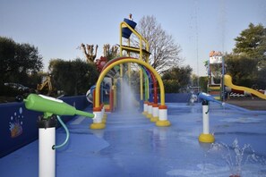 Children's area - Vacation Park della Colombaia Safari Tent Dog for 5 people (Padenghe sul Garda)