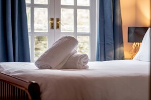 5 chambres, bureau, fer et planche à repasser, Wi-Fi gratuit