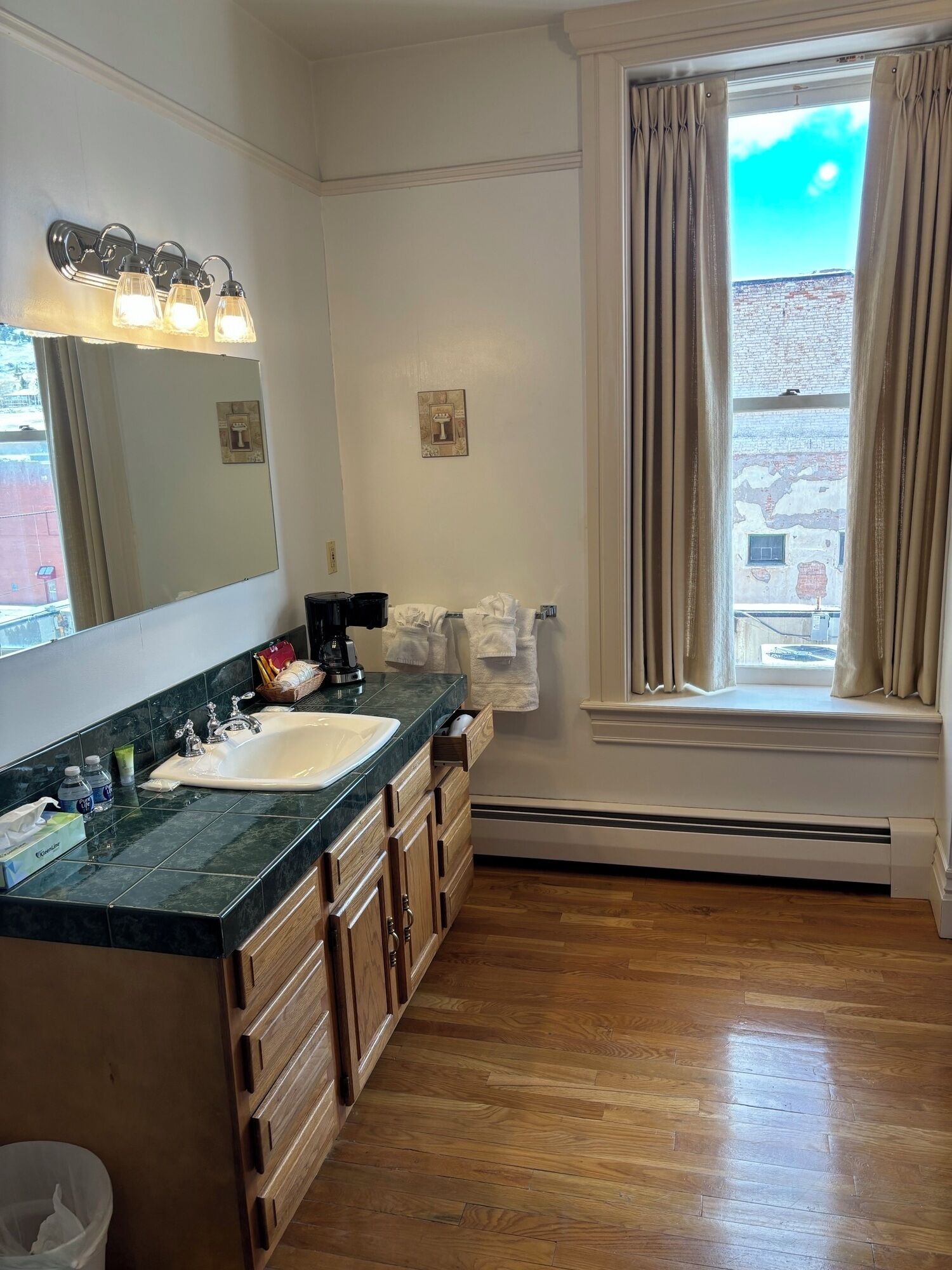 Free toiletries, towels, soap, shampoo