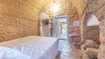 4 Schlafzimmer, Reisekinderbett, kostenloses WLAN, Bettwäsche