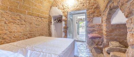 4 chambres, lit parapluie, Wi-Fi gratuit, draps fournis