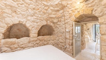 4 camere, culla da viaggio, Wi-Fi gratuito, lenzuola