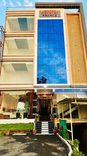 Hotel Gayatri Palace