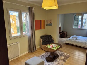 1 bedroom, soundproofing, WiFi - New Bliss Bazaar Apartment  (Tiranë)