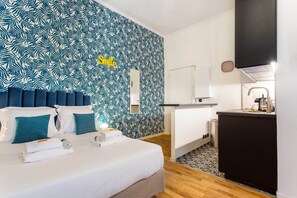 Schreibtisch, Bügeleisen/Bügelbrett, kostenloses WLAN, Bettwäsche