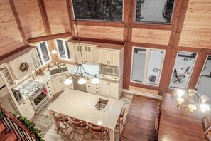 KĂŒhlschrank, Mikrowelle, Ofen, Herdplatte