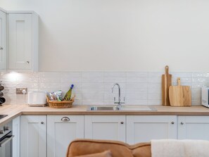 Dishwasher, highchair - The Stables - UK46003 (Cranswick, near Driffield)