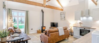 The Stables - UK46003