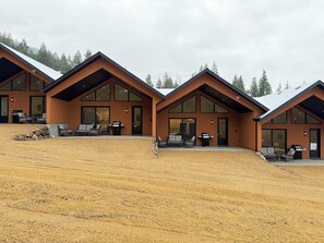 Exterior - Mara Spring Lodges - Towhee Mountain Lodge 1 (Mara)