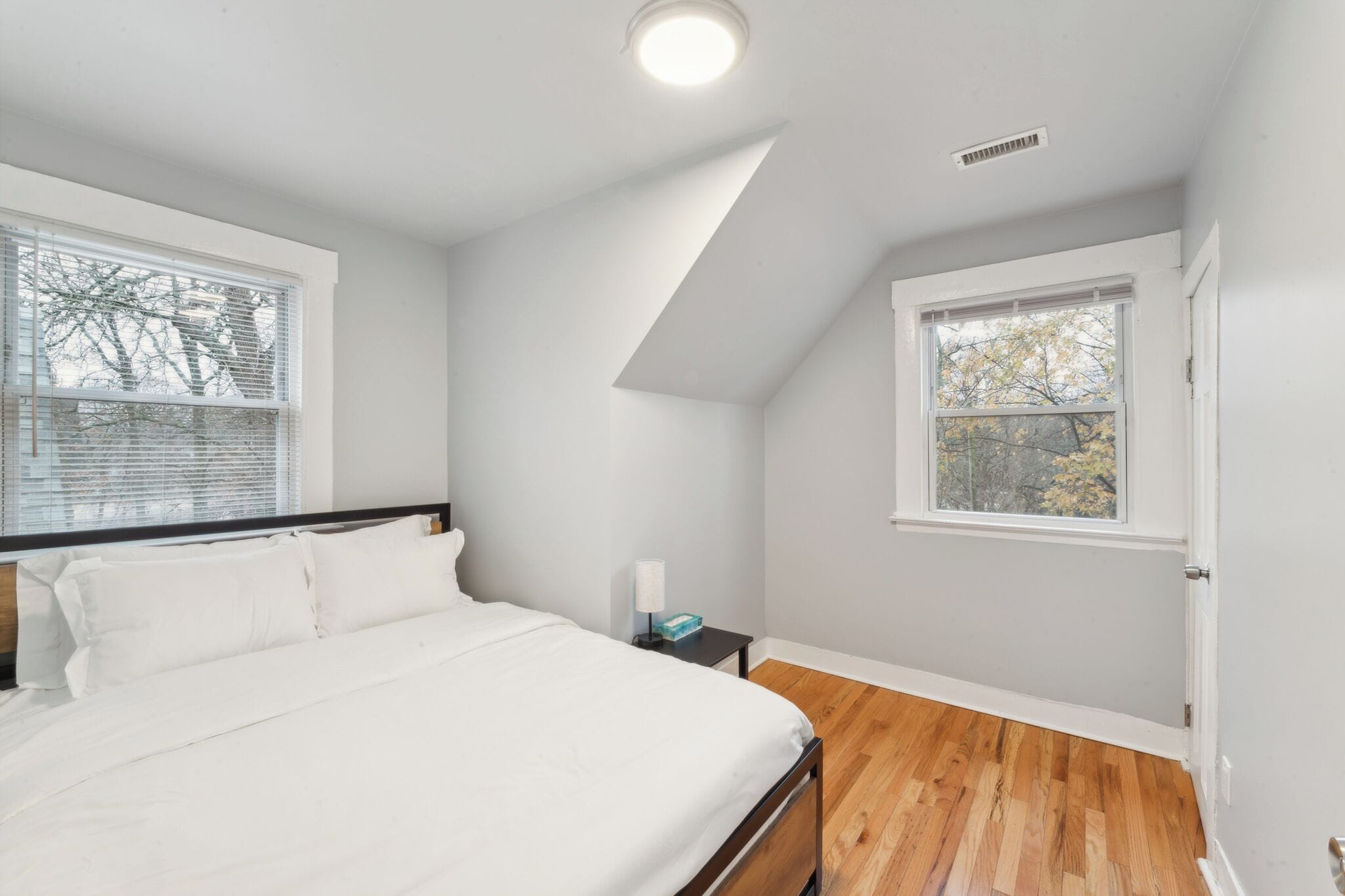 3 slaapkamers, een bureau, gratis wifi, beddengoed