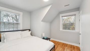 3 slaapkamers, een bureau, gratis wifi, beddengoed