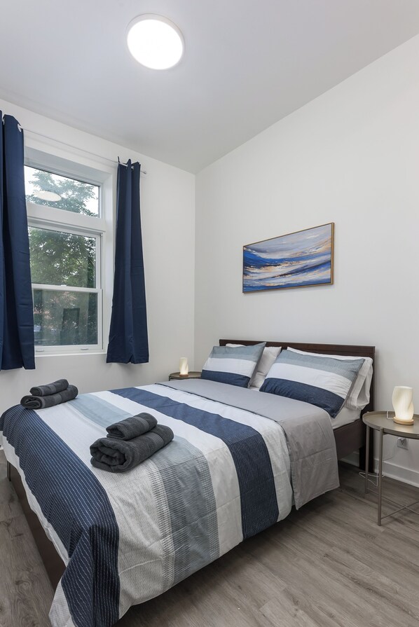 2 chambres, fer et planche à repasser, lit parapluie, Wi-Fi