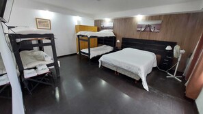 6 Schlafzimmer, WLAN, Bettwäsche