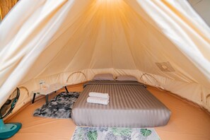 Tent, Mountain View | Laptop workspace, bed sheets - Mankhao Homestay (Mae Rim)