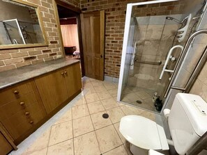 Hair dryer, towels - EntireHome: BasinWaterStays Waterfront Jetty 4Brms 8Guests (Saint Georges Basin)