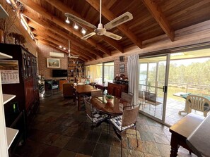 Dining - EntireHome: BasinWaterStays Waterfront Jetty 4Brms 8Guests (Saint Georges Basin)