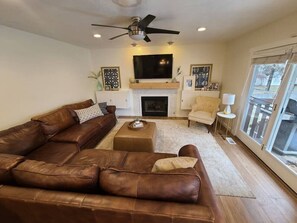 Smart TV, fireplace, offices