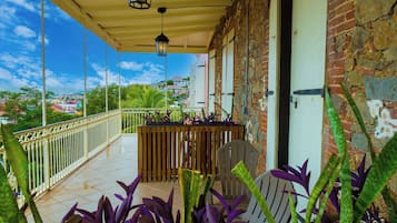 Signature Single Room, Balcony, Ocean View | Terrace/patio