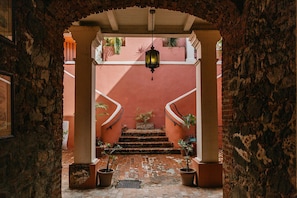 Entrée de l’hébergement