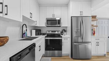 House, Patio | Private kitchen | Coffee/tea maker
