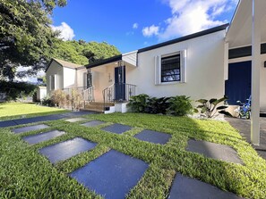 Front of property - Charming House with Free Parking (Miami)