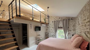 7 slaapkamers, een strijkplank/strijkijzer, wifi, beddengoed