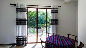 Dining - Villa 51 ,Spacious 4-bedroom apartment with WiFi, AC in enchanting Hikkaduwa  (Hikkaduwa)