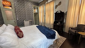 Enkeltværelse - byudsigt | Strygejern/strygebræt, gratis Wi-Fi, sengetøj