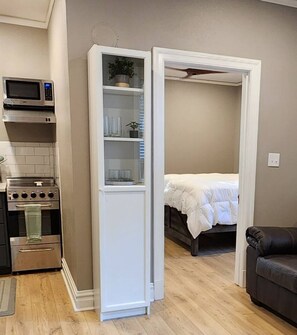 1 habitación, escritorio, wifi y ropa de cama 