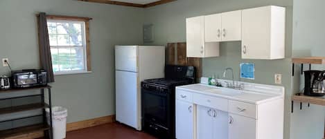 Microwave, oven, stovetop, coffee/tea maker