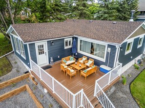 Terrace/patio - Sunnyside Cove | Lakeside | Fireplace | Fire Pit (Ponoka County)