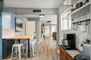 Interior - Sunnyside Cove | Lakeside | Fireplace | Fire Pit (Ponoka County)