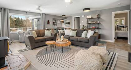 Sunnyside Cove | Lakeside | Fireplace | Fire Pit