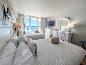 3 habitaciones, tabla de planchar con plancha y wifi gratis 