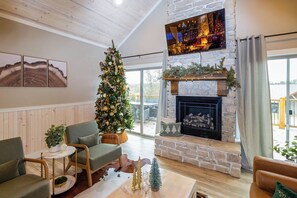 スマートテレビ、暖炉