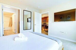 Comfort Apartment, 1 Bedroom, Balcony - Charming DC Area Apartments (Alexandria)