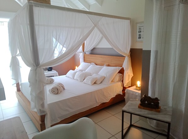 1 slaapkamer, een strijkplank/strijkijzer, gratis wifi, beddengoed