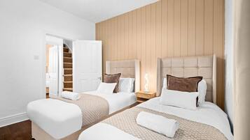 3 bedrooms, iron/ironing board, free WiFi, bed sheets