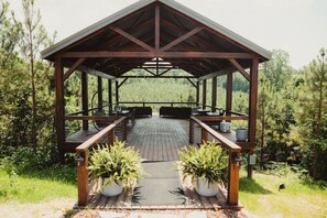Property grounds - The Bluff, Luxury Safari Tent (Cadiz)