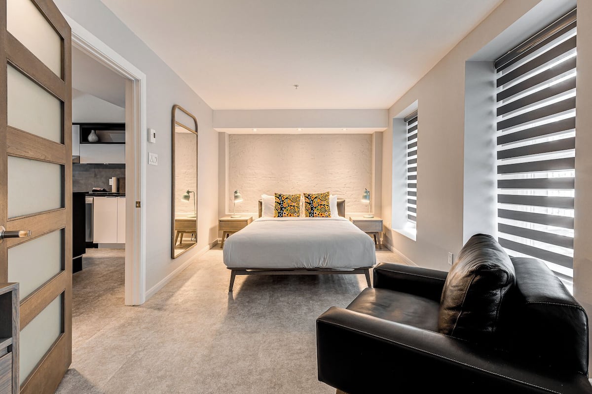 Leilighet, 1 queensize-seng, kjøkken (B01) | Individuelt dekorert, individuelt innredet og strykejern/-brett