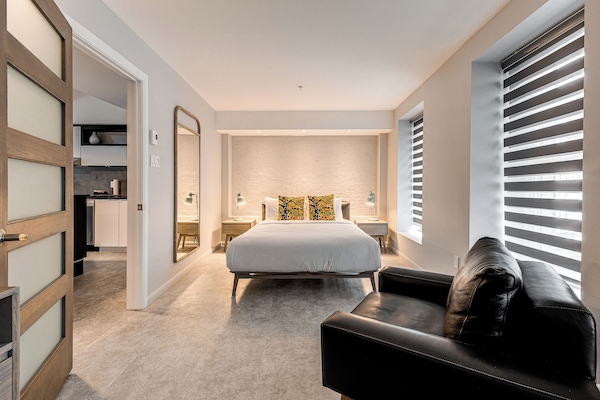 Leilighet, 1 queensize-seng, kjøkken (B01) | Individuelt dekorert, individuelt innredet og strykejern/-brett