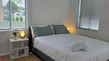 2 bedrooms, iron/ironing board, free WiFi, bed sheets