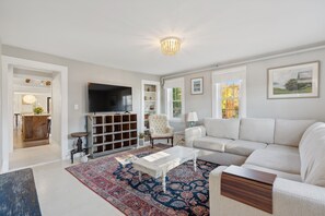 Smart TV, ping pong, books - Coastal Retreat: 4 BR, 5BA | Sleeps 10 | Outdoor Dining | Activity Barn! (Kennebunk)